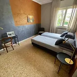 Apartament Glicine In A Tirrenia, Eleganza E Comfort A Pochi Passi Dal Mare *