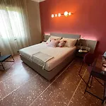 Apartament Glicine In A Tirrenia, Eleganza E Comfort A Pochi Passi Dal Mare