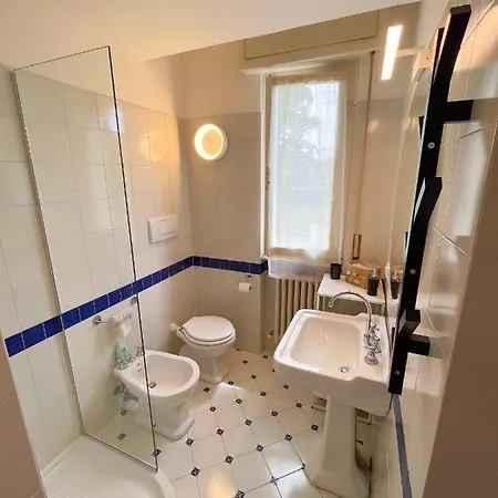 아파트 Glicine In A Tirrenia, Eleganza E Comfort A Pochi Passi Dal Mare *
